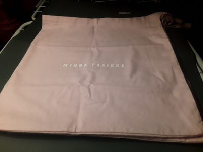 Minna Parikka dustbag / Pölypussi / säiltyspussi
