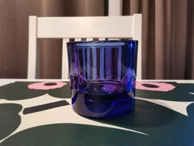 IITTALA/MARIMEKKO KIVI ISO KYNTTILÄLYHTY, LILA