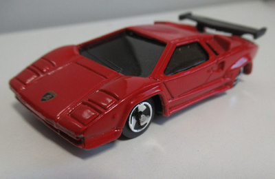 Lamborghini Maisto pienoismalli 7,5cm