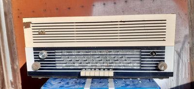 AGA  Transina R- 3337, radio, ullakkolöytö.