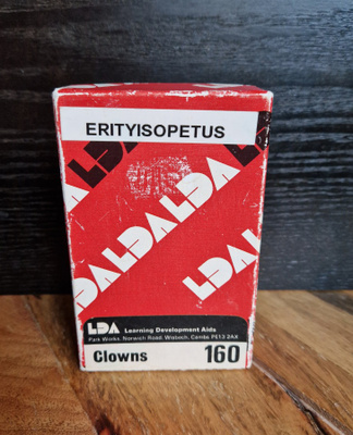 Erityisopetus pelikortit vuodelta 1979