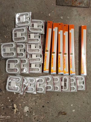 Erikoislamppuja 31kpl