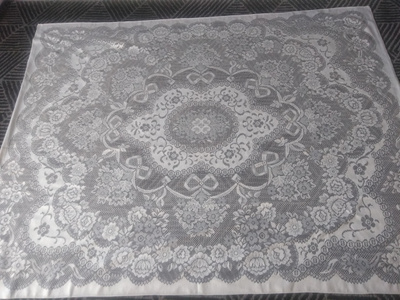 Iso pitsiliina 177 x 135 cm