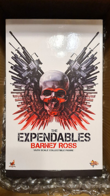 HOT TOYS EXPENDABLES Barney Ross - HEAD HUNTER STORE.