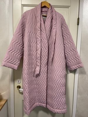 R Collection uusi kevyttoppatakki XS oversize-koko