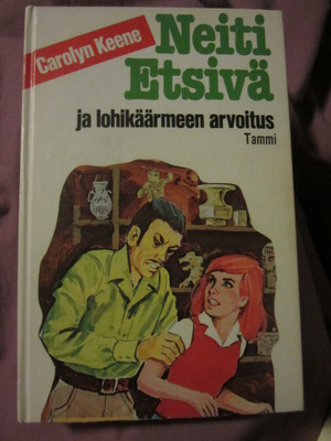 Carolyn Keene / Neiti Etsivä ja lohikäärmeen arvoitus