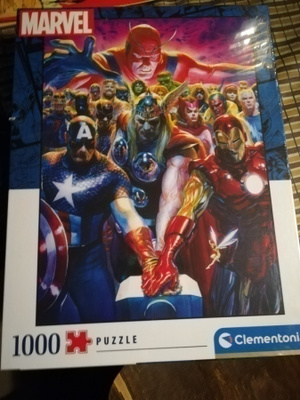 Clementoni: Marvel-palapeli 1000 palaa