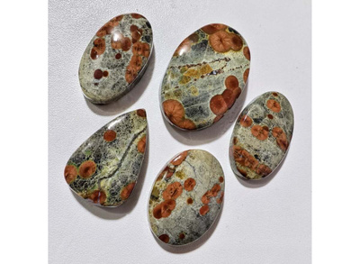 Vulkaaninen lasi 148.15 ct oranssi maasälpä sulkeumilla MEX