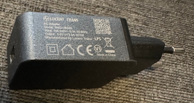 Lucent Trans 10W  2A USB - virtalähde
