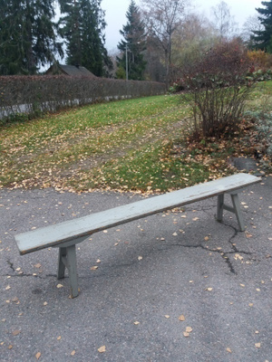 VANHA, PITKÄ PENKKI