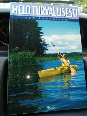 Paakkinen :  Melo turvallisesti ( SIS POSTIKULU)