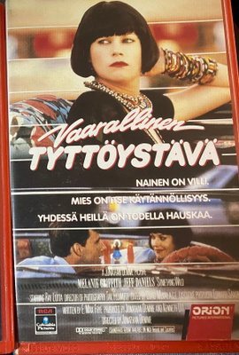 Kasariklassikko: Vaarallinen tyttöystävä VHS