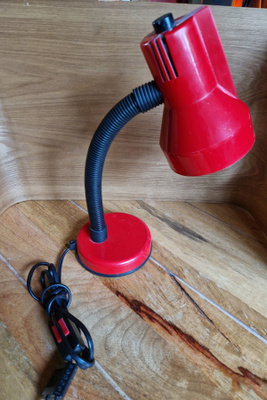 Pöytälamppu vintage punainen