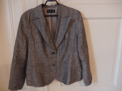 Blazer , kaunis harmaa , liituraitainen , koko 44