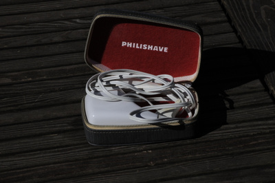 Retro Philips partakone, toimii.