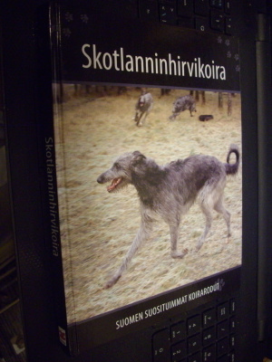 SKOTLANNINHIRVIKOIRA (Suomen suosituimmat koirarodut) Sis.pk