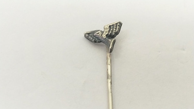 Kyyhky neulamerkki hopea 813 H
