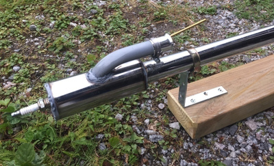 Valveless Pulsejet Engine - Venttiilitön Patomoottori