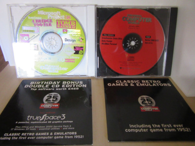 4 Vanhaa PC Personal Computer world CD