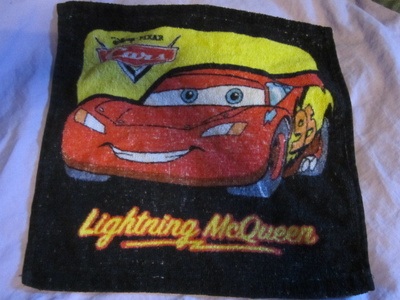 Salama McQueen Pikkupyyhe / Pesulappu / Autot Disney Pixar