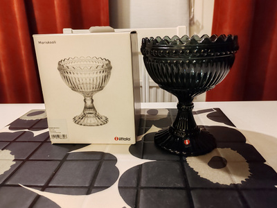 Iittalan Marimekko Mariskooli tummanharmaa 155 mm
