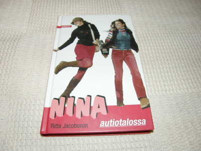 Ritta Jacobsson Nina autiotalossa