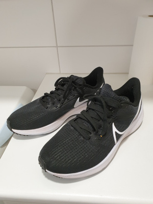 NIKE Air Zoom Pegasus - 39, juoksulenkkarit kokoa 43