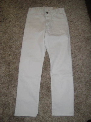 **ale H&M  valkoiset  farkut siistit  ,   k 146 cm  **