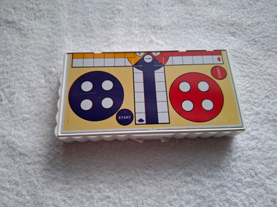 Vintage Ludo matkapeli