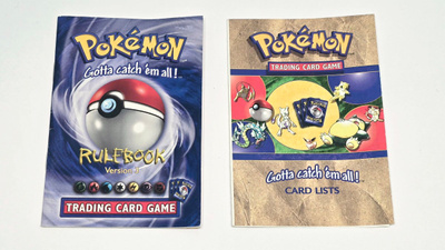 2kpl vanhoja Pokemon ohjekirjoja