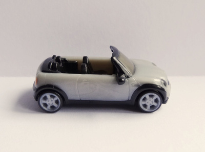 Avoauto MINI Kinder-suklaamunasta