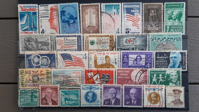 USA VANHEMPAA n.1960 luku LEIMATTUJA postimerkkejä o 31 kpl