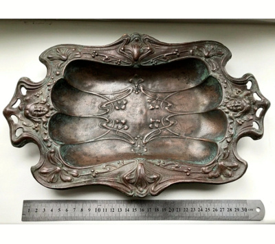 Art Nouveau tarjoiluastia