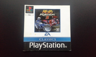 PS1: Moto Racer 2 pelin manuaali, ruotsi, englanti