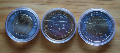 Suomen 5 e. juhlarahat  2003, 2005, 2007
