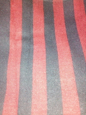 Punamusta ohut villakangas 140*50cm