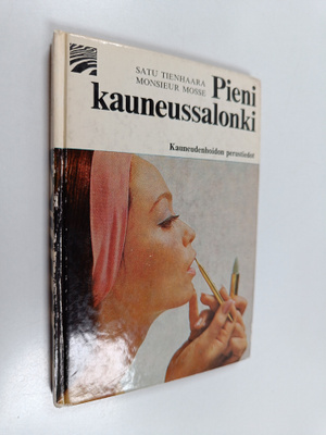 Satu Tienhaara : Pieni kauneussalonki