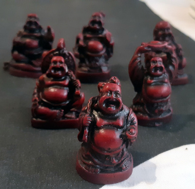 Buddha-miniatyyreja / -figuureja - 6 kpl
