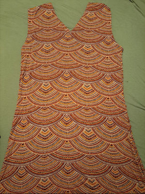 Värikäs hihaton trikoo mekko koko XL