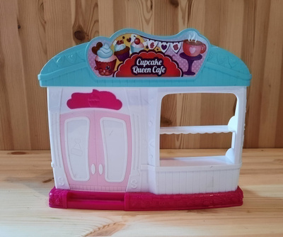 Cupcake Queen Cafe