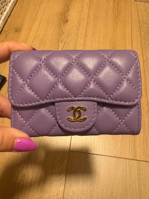 Chanel lompakko
