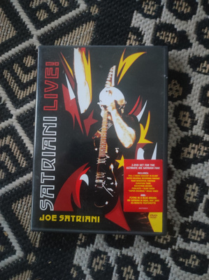 Joe Satriani Live!