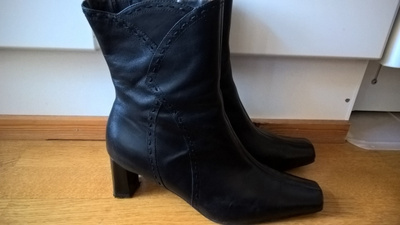 Mustat Clarks Nilkkurit / Saappaat nahkaa - koko 42