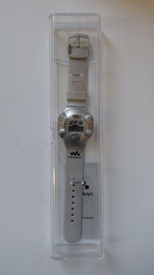 Sony Walkman rannekello pakkauksessa!