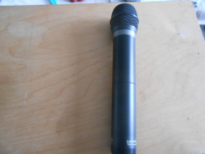 TOA WM-4210 WIRELESS MICROPHONE.