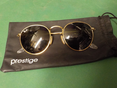 RAY-BAN AURINKOLASIT + SUOJAPUSSI (W)