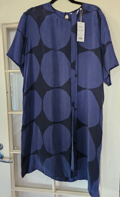 Uusi marimekko mekko koko 42