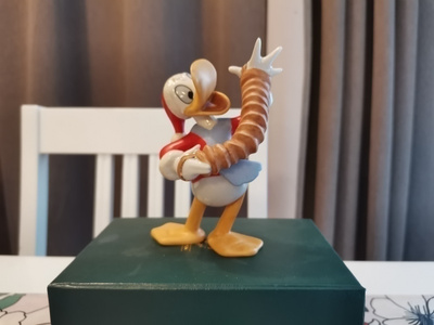 Apilanlehti Disney Aku Ankka figuuri