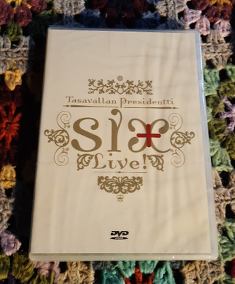 Tasavallan presidentti - Six + Live! DVD