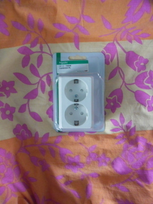 SCHNEIDER ELECTRIC * 2- PISTORASIA RL